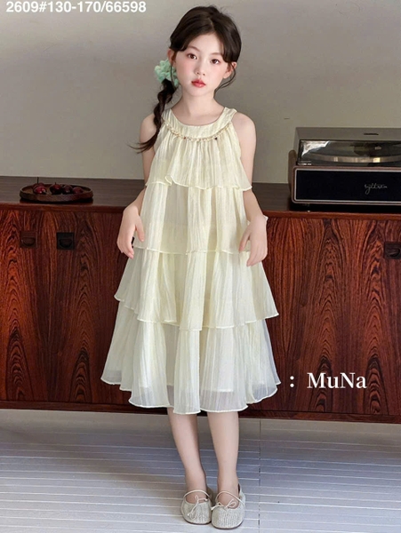 Váy maxi cổ yếm voan 4 tầng hãng Munaya Studio 2 màu xanh và vàng