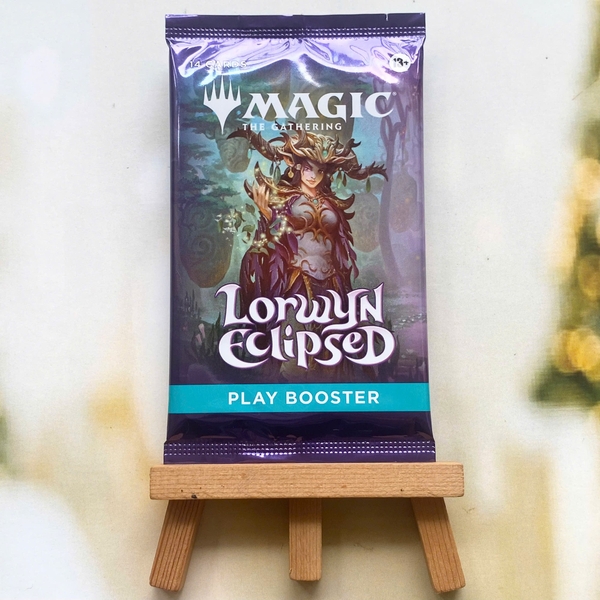 Gói thẻ bài Magic: The Gathering Lorwyn Eclipsed Play Booster tiếng Anh chính hãng