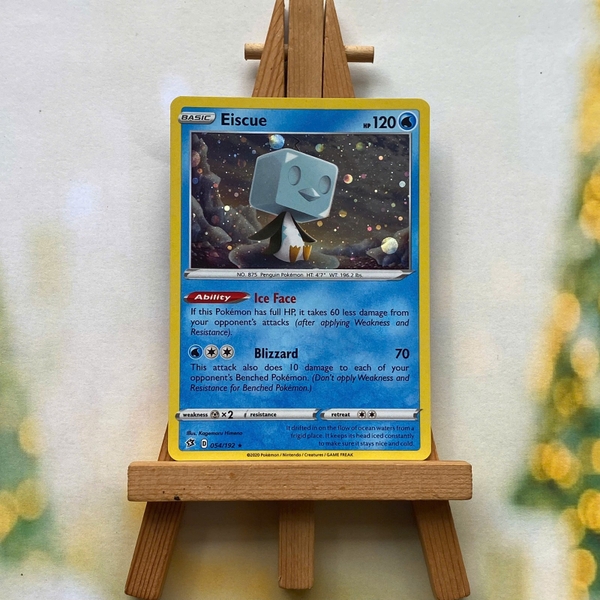 Thẻ hình Pokemon Eiscue 054/192 - Lá bài lẻ SWSH02: Rebel Clash Holo Rare Cosmos Holo tiếng Anh chính hãng