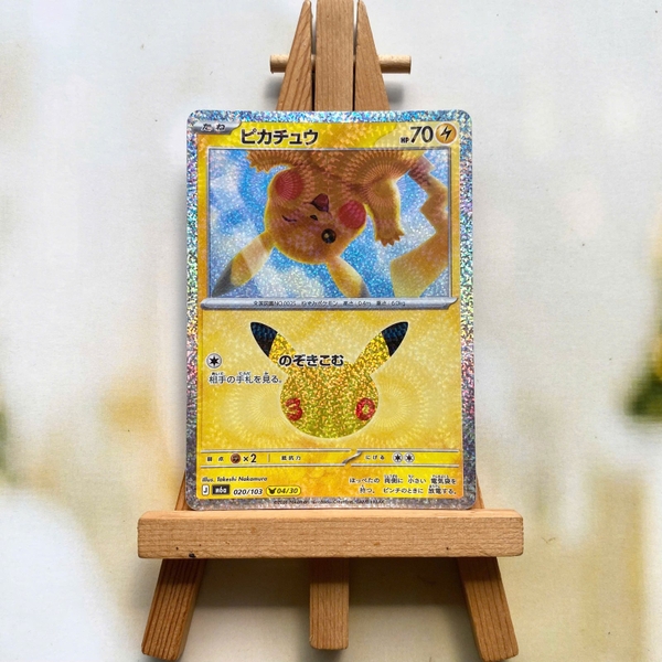 Thẻ hình Pokemon Pikachu 020/103 - Lá bài lẻ 30th Celebration M6a tiếng Nhật chính hãng