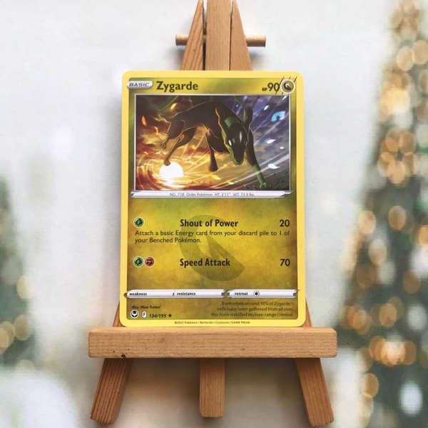Thẻ hình Pokemon Zygarde 134/195 - Lá bài lẻ Sword & Shield: Silver Tempest Rare tiếng Anh chính hãng