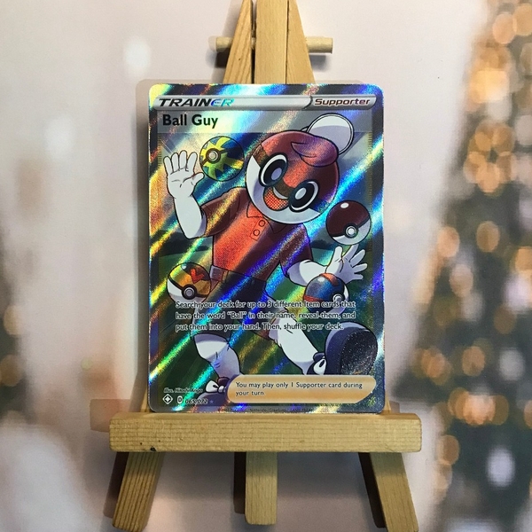 Thẻ hình Pokemon Ball Guy 065/072 - Lá bài Shining Fates Full Art Ultra Rare tiếng Anh chính hãng ảnh 2