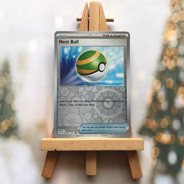 Thẻ hình Pokemon Nest Ball 084/091 - Lá bài lẻ Paldean Fates Uncommon Reverse Holo tiếng Anh chính hãng
