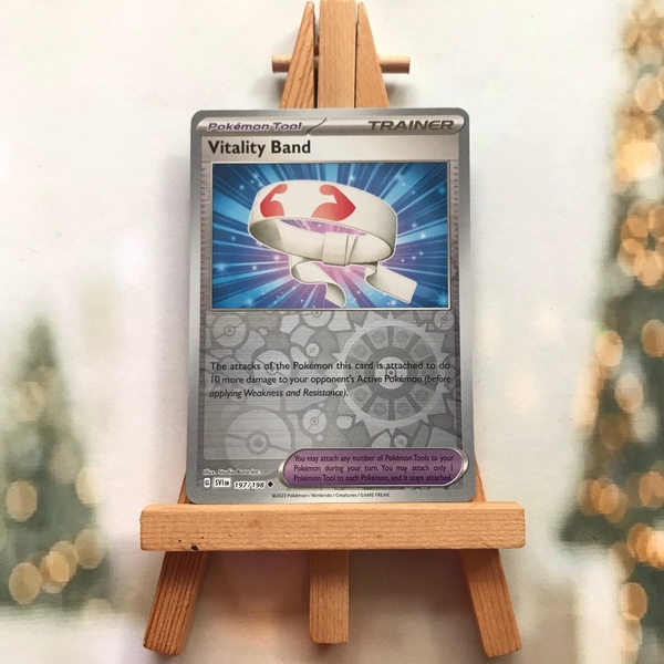 Thẻ hình Pokemon Vitality Band 197/198 - Lá bài Scarlet & Violet Base Set Uncommon Reverse Holo tiếng Anh chính hãng