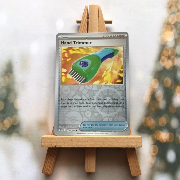 Thẻ hình Pokemon Hand Trimmer 150/162 - Lá bài lẻ Temporal Forces Uncommon Reverse Holo tiếng Anh chính hãng