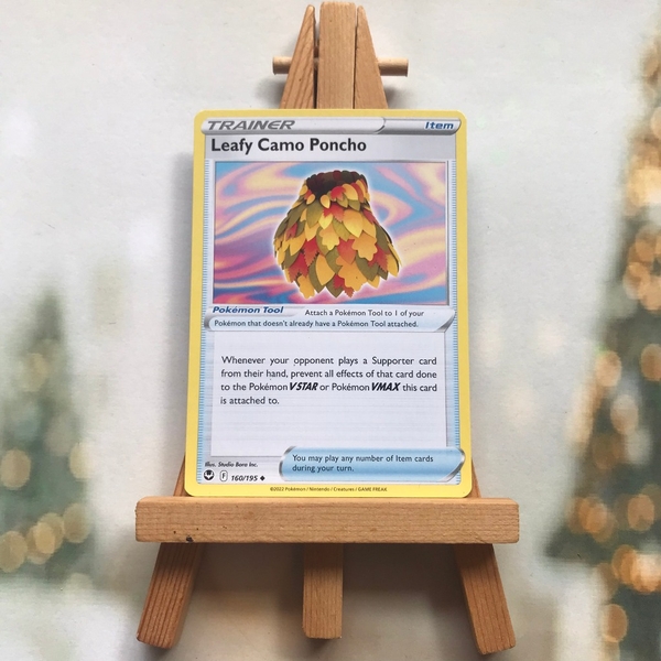 Thẻ Pokemon Leafy Camo Poncho 160/195 - Lá bài Silver Tempest Uncommon Reverse Holo tiếng Anh chính hãng ảnh 3