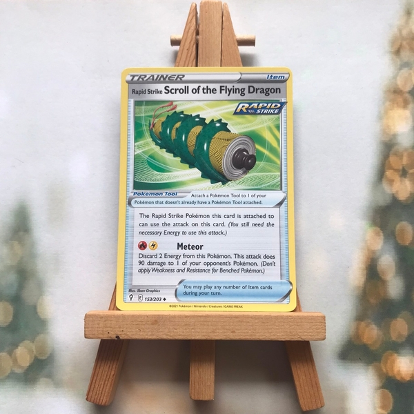 Thẻ Pokemon Rapid Strike Scroll of the Flying Dragon 153/203 - Lá bài Evolving Skies Uncommon Reverse Holo tiếng Anh chính hãng ảnh 3