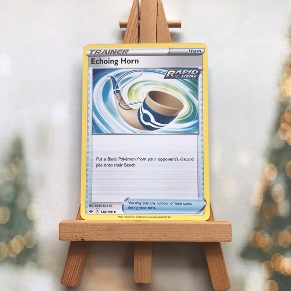 Thẻ hình Pokemon Echoing Horn 136/198 - Lá bài lẻ Uncommon tiếng Anh chính hãng