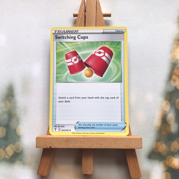 Thẻ hình Pokemon Switching Cups 162/203 - Lá bài lẻ Evolving Skies  Uncommon Reverse Holo tiếng Anh chính hãng