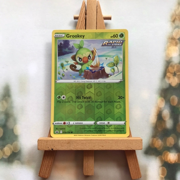 Thẻ hình Pokemon Grookey 016/198 - Lá bài lẻ Sword & Shield: Chilling Reign Common Reverse Holo tiếng Anh chính hãng