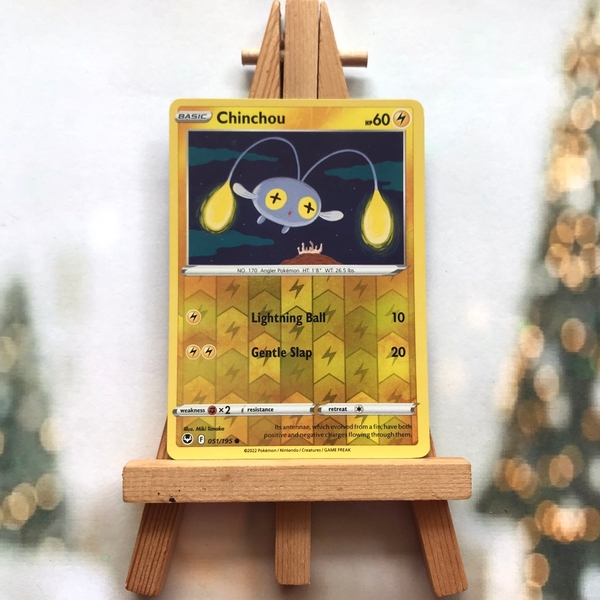 Thẻ hình Pokemon Chinchou 051/195 - Lá bài lẻ Sword & Shield: Silver Tempest Common Reverse Holo tiếng Anh chính hãng ảnh 2