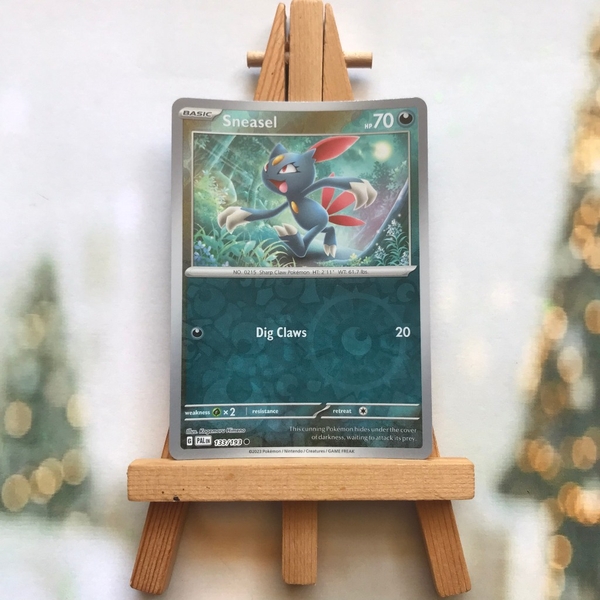Thẻ hình Pokemon Sneasel 133/193 - Lá bài lẻ Scarlet & Violet: Paldea Evolved Reverse Holo tiếng Anh chính hãng ảnh 2