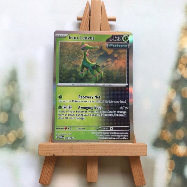 Thẻ Pokemon Iron Leaves 019/167 - Lá bài Scarlet&Violet Twilight Masquerade Holo Rare Reverse Holo tiếng Anh chính hãng ảnh 3