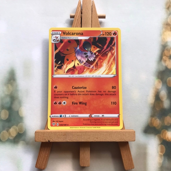 Thẻ hình Pokemon Volcarona 030/189 - Lá bài lẻ Sword & Shield: Darkness Ablaze Rare tiếng Anh chính hãng