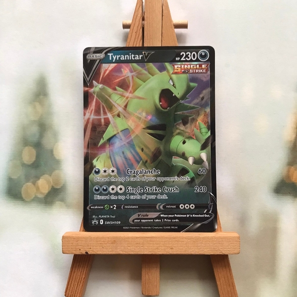 Thẻ hình Pokemon Tyranitar V SWSH109 - Lá bài Sword & Shield Promo tiếng Anh chính hãng