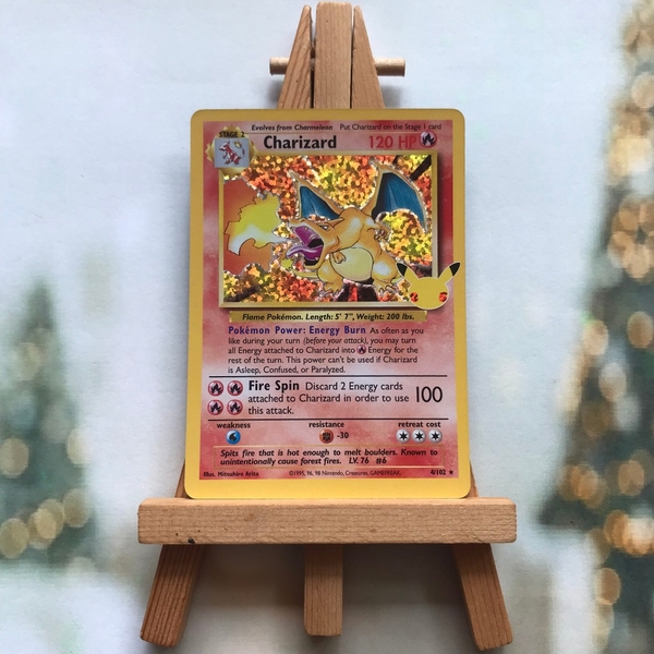 Thẻ hình Pokemon Charizard 4/102 - Lá bài 25th Celebrations Holo Rare (Classic Collection) tiếng Anh chính hãng
