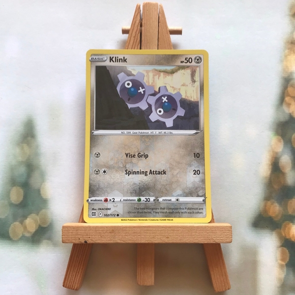 Thẻ hình Pokemon Klink 102/172 - Lá bài Sword & Shield: Brilliant Stars Common Reverse Holo tiếng Anh chính hãng
