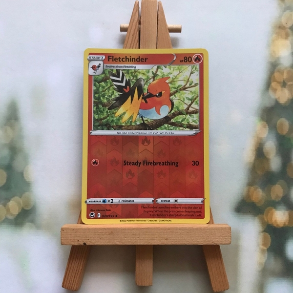 Thẻ hình Pokemon Fletchinder 028/195 - Lá bài Sword & Shield: Silver Tempest Uncommon Reverse Holo tiếng Anh chính hãng