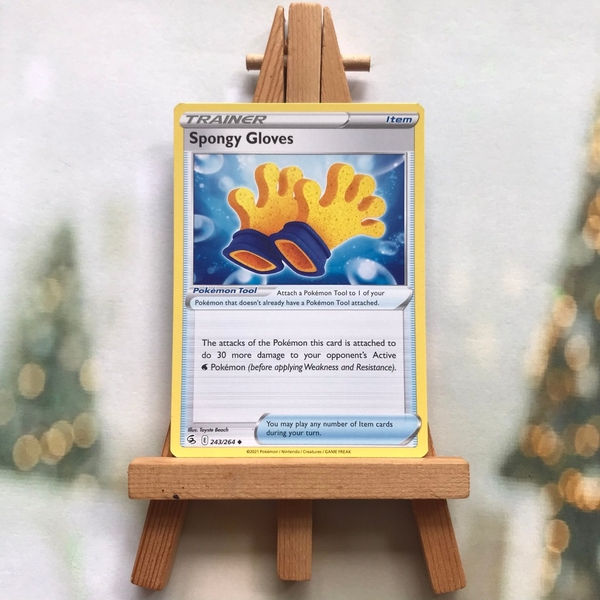 Thẻ hình Pokemon Spongy Gloves 243/264 - Lá bài lẻ Fusion Strike Uncommon Reverse Holo tiếng Anh chính hãng