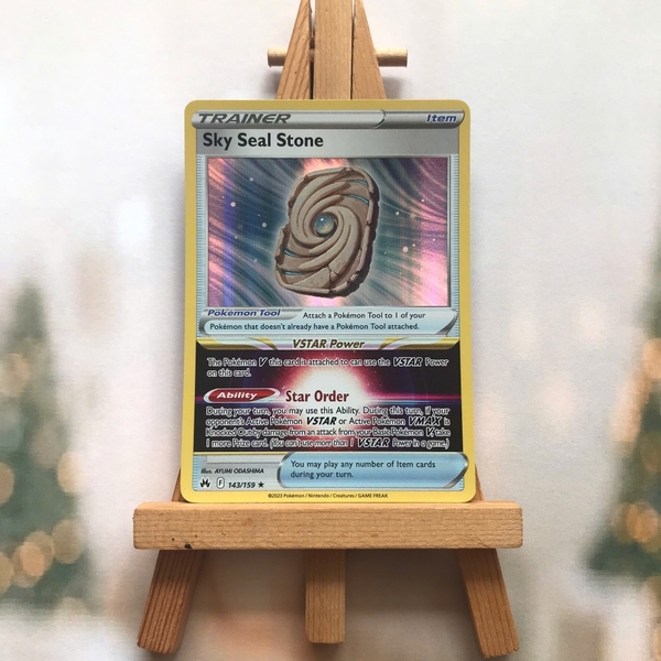 Thẻ hình Pokemon Sky Seal Stone 143/159 - Lá bài lẻ Crown Zenith Holo Rare tiếng Anh chính hãng