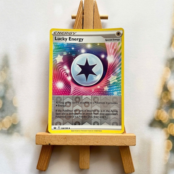 Thẻ hình Pokemon Lucky Energy 158/198 - Lá bài Chilling Reign Uncommon Reverse Holo tiếng Anh chính hãng