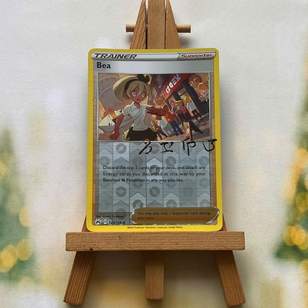 Thẻ hình Pokemon Bea 123/159 - Lá bài lẻ Crown Zenith Signature Rare Reverse Holo tiếng Anh chính hãng