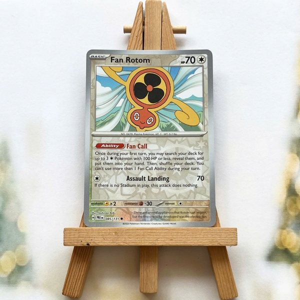 Thẻ hình Pokemon Fan Rotom 085/131 - Lá bài lẻ Prismatic Evolutions Common Reverse Holo tiếng Anh chính hãng