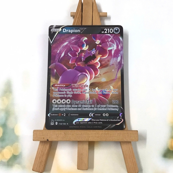 Thẻ hình Pokemon Drapion V 118/196 - Lá bài Sword & Shield: Lost Origin Ultra Rare tiếng Anh chính hãng