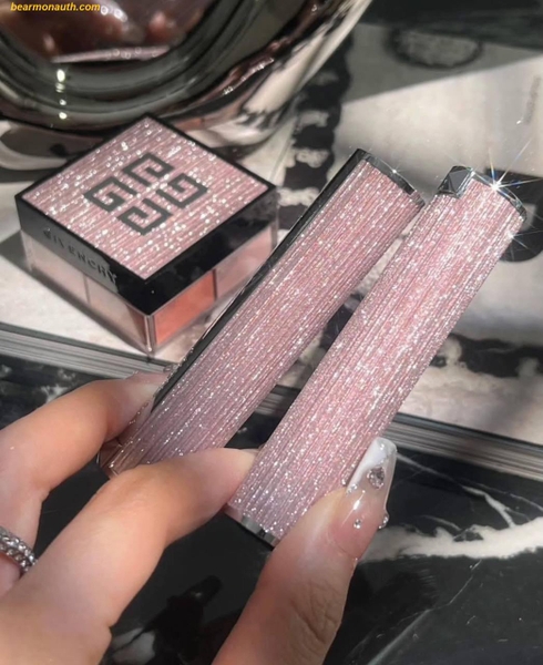 Son dưỡng Givenchy Rose Perfecto Beautifying Lip Balm (Limited Edition) 107 Màu Hồng Đất