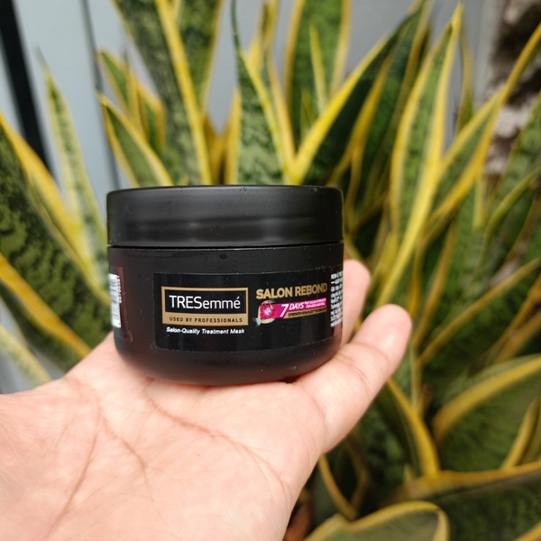 Kem Ủ Tóc Tresemmé Salon Rebond Ngăn Gãy Rụng Gói 50g