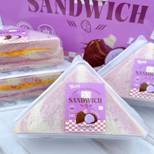 Bánh Sandwich tam giác chà bông vị khoai môn Weisiel gói 60g