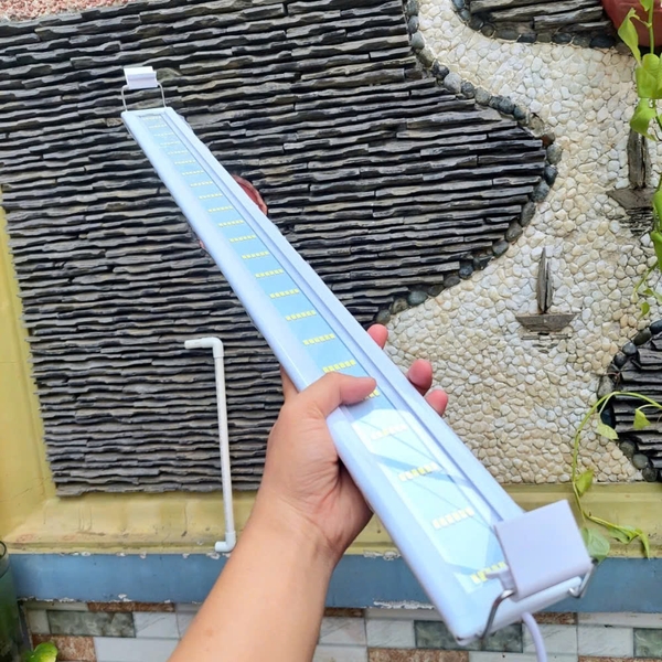 Đèn led bể cá 6 DÃY LED dành cho hồ cá từ 80 đến 110cm ÁNH SÁNG TRẮNG