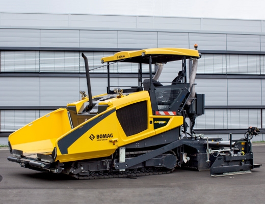 MÁY TRẢI NHỰA ĐƯỜNG BOMAG BF800C S600