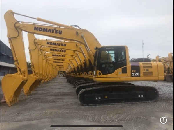 MÁY XÚC ĐÀO KOMATSU PC220-8M0