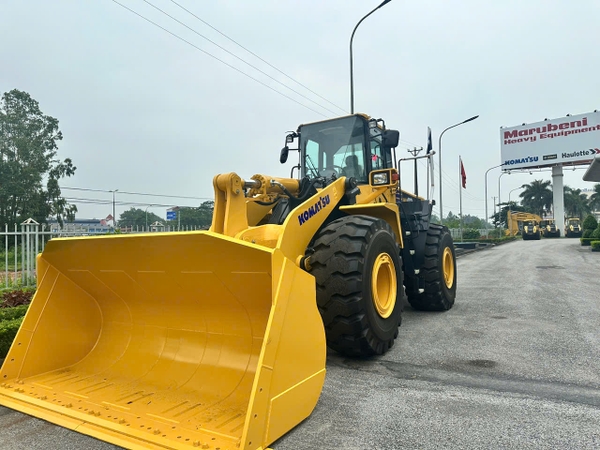 MÁY XÚC LẬT KOMATSU WA480-6