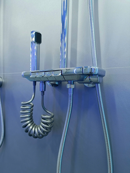 Bộ Vòi sen tắm đứng, Sen cây tắm đứng SC 093