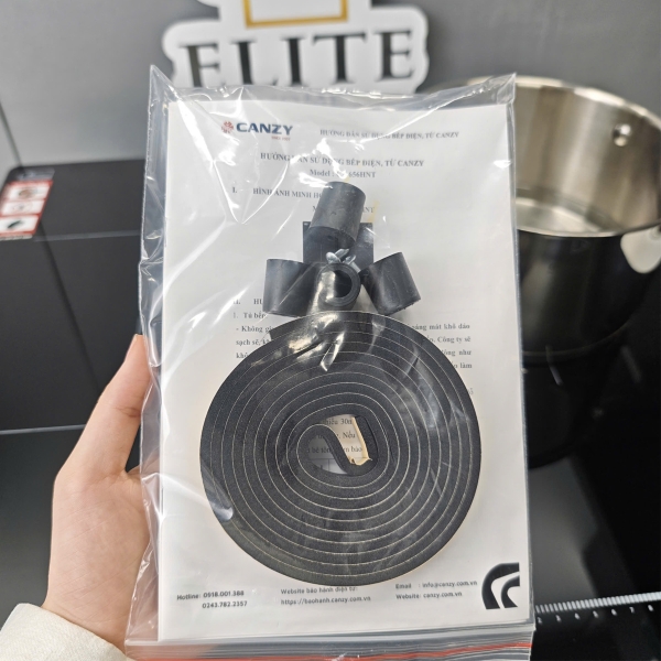 Bếp từ 3 vùng nấu Canzy CZ-656HNT