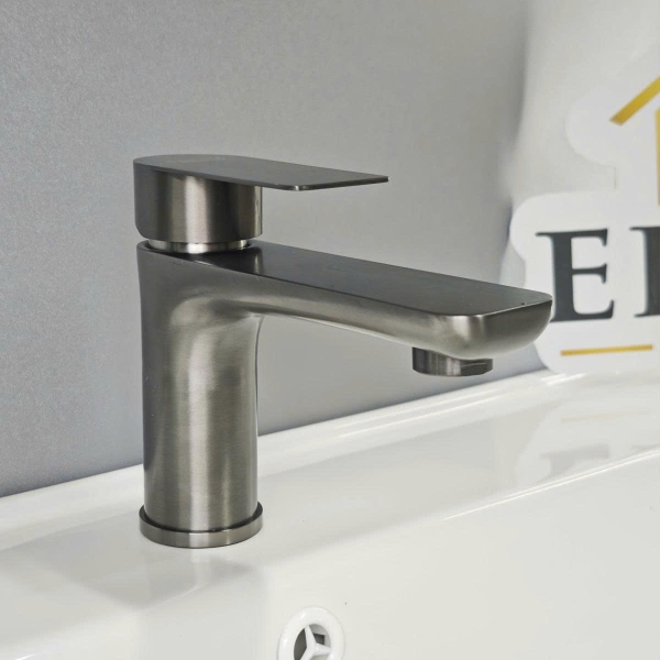 Vòi Lavabo Nóng Lạnh V42
