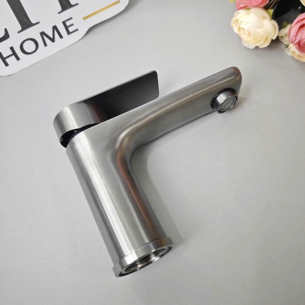 Vòi Lavabo Nóng Lạnh V42