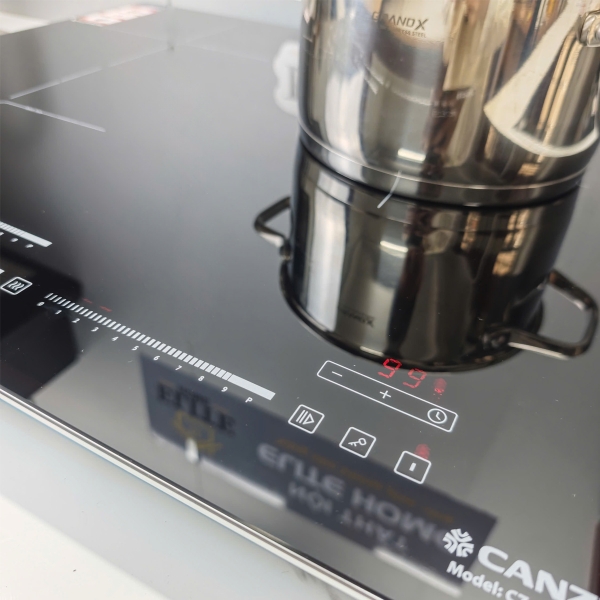 Bếp từ 3 vùng nấu Canzy CZ-656HNT