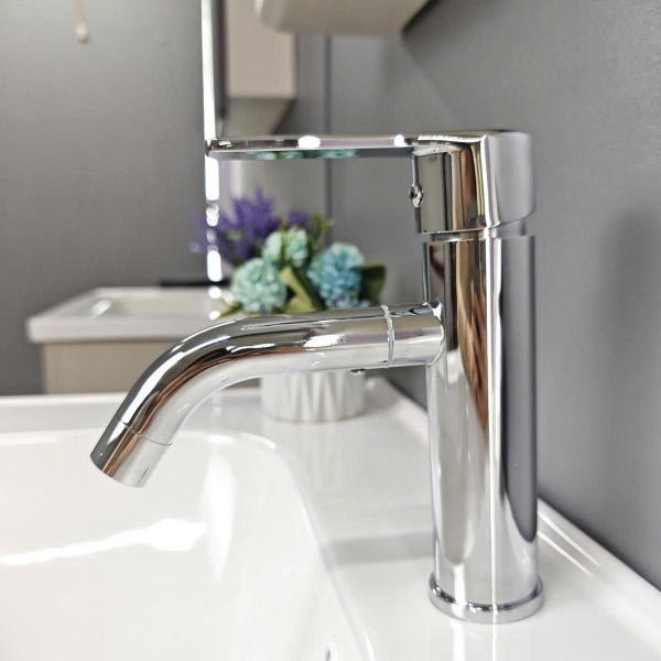 Vòi Lavabo Nóng Lạnh V38