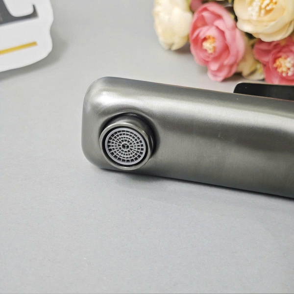 Vòi Lavabo Nóng Lạnh V42