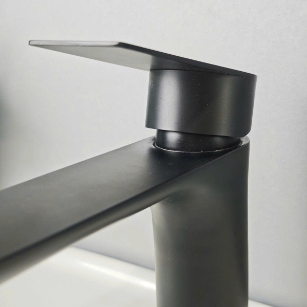 Vòi Lavabo Nóng Lạnh V41