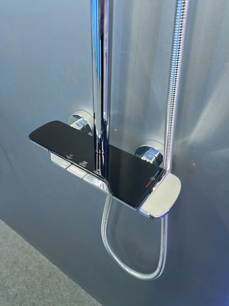 Bộ Vòi sen tắm đứng, Sen cây tắm đứng SC 027