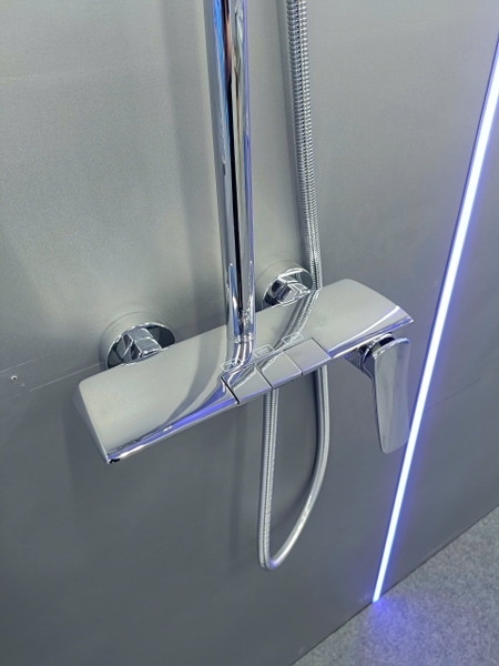 Bộ Vòi sen tắm đứng, Sen cây tắm đứng SC 054