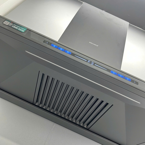 Máy hút mùi GrandX GX H70T81SG