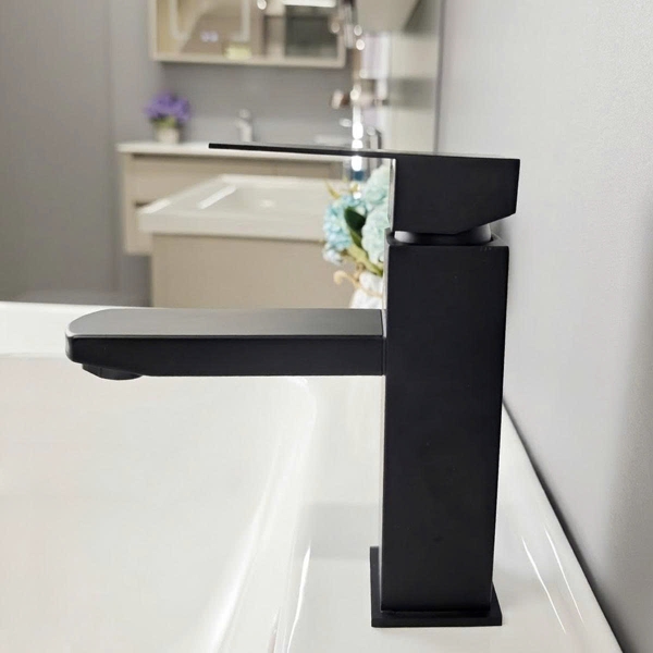 Vòi Lavabo Nóng Lạnh V45