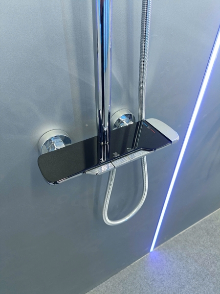 Bộ Vòi sen tắm đứng, Sen cây tắm đứng SC 027