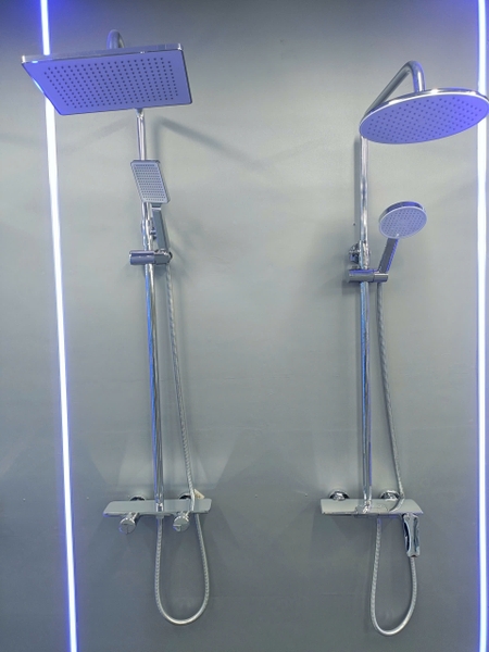 Bộ Vòi sen tắm đứng, Sen cây tắm đứng SC 034T