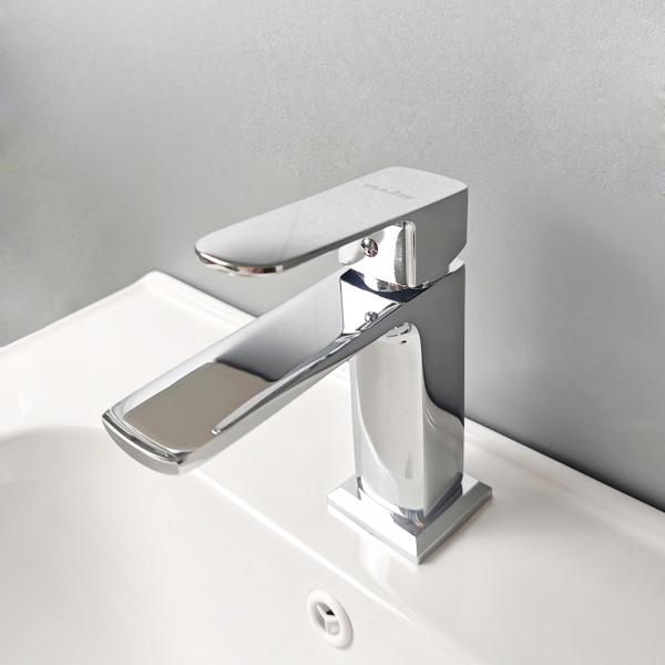 Vòi Lavabo Nóng Lạnh V32